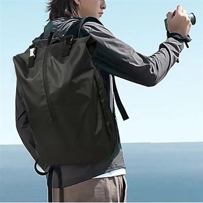 Backpack għall-Kompjuter u l-Ivvjaġġar